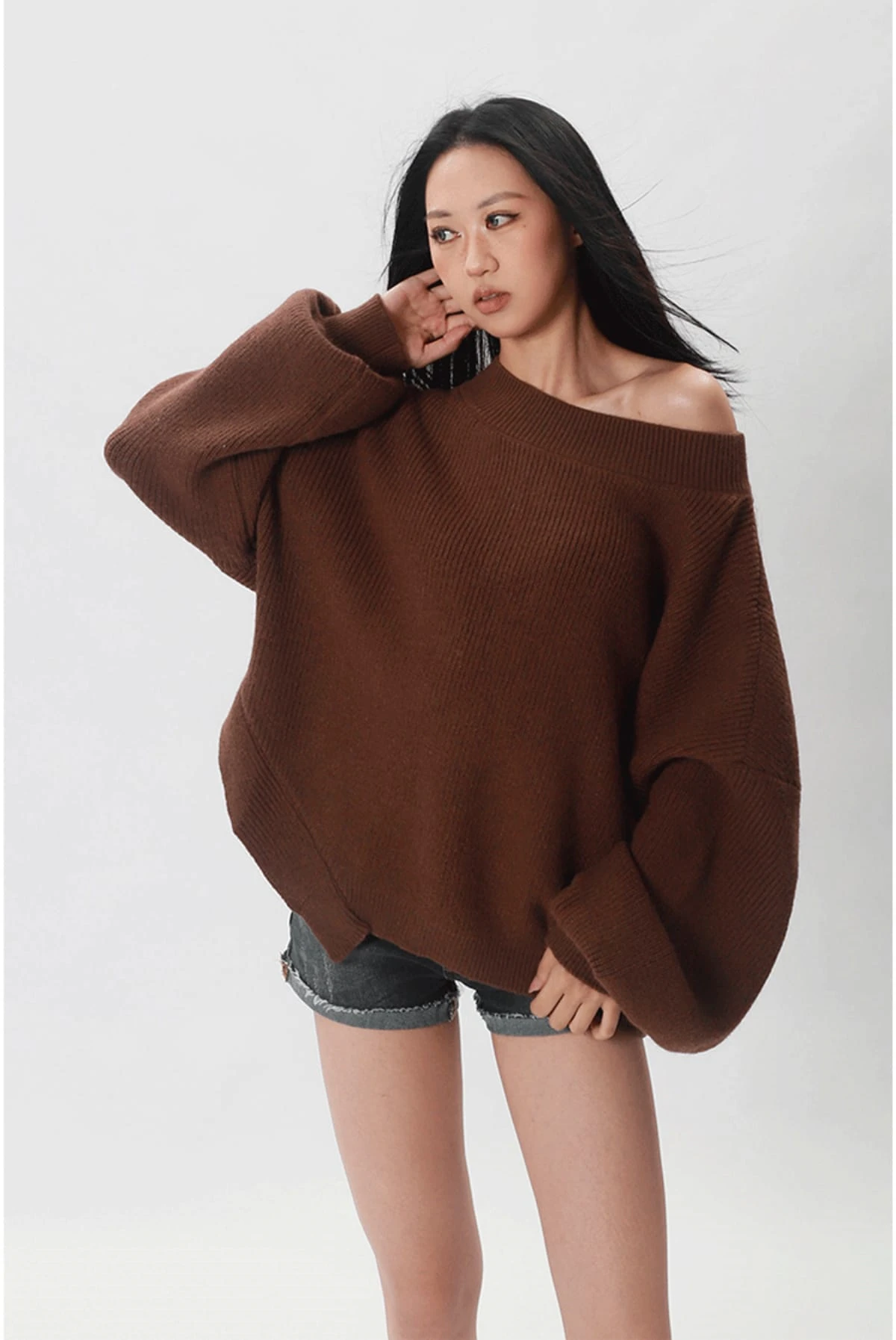 Women's Off-Shoulder Oversized Sweater - Chunky Knit Long Sleeve Pullover Top for Spring & Autumn - Image 11