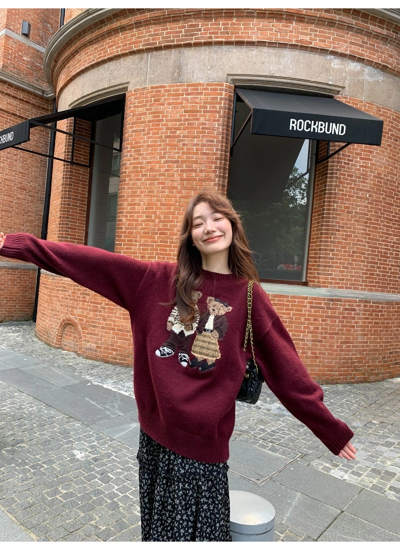 Vintage Cartoon Bear Jacquard Knit Sweater for Women – Cozy Retro Crewneck Pullover - Image 7